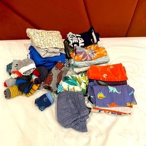 A TON of cute clothes for 1 to 3 y/o.